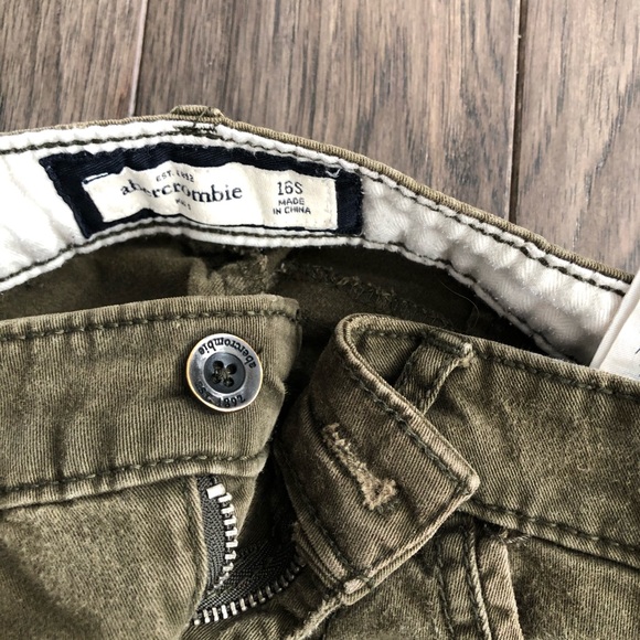 Sage green pants - Picture 2 of 2